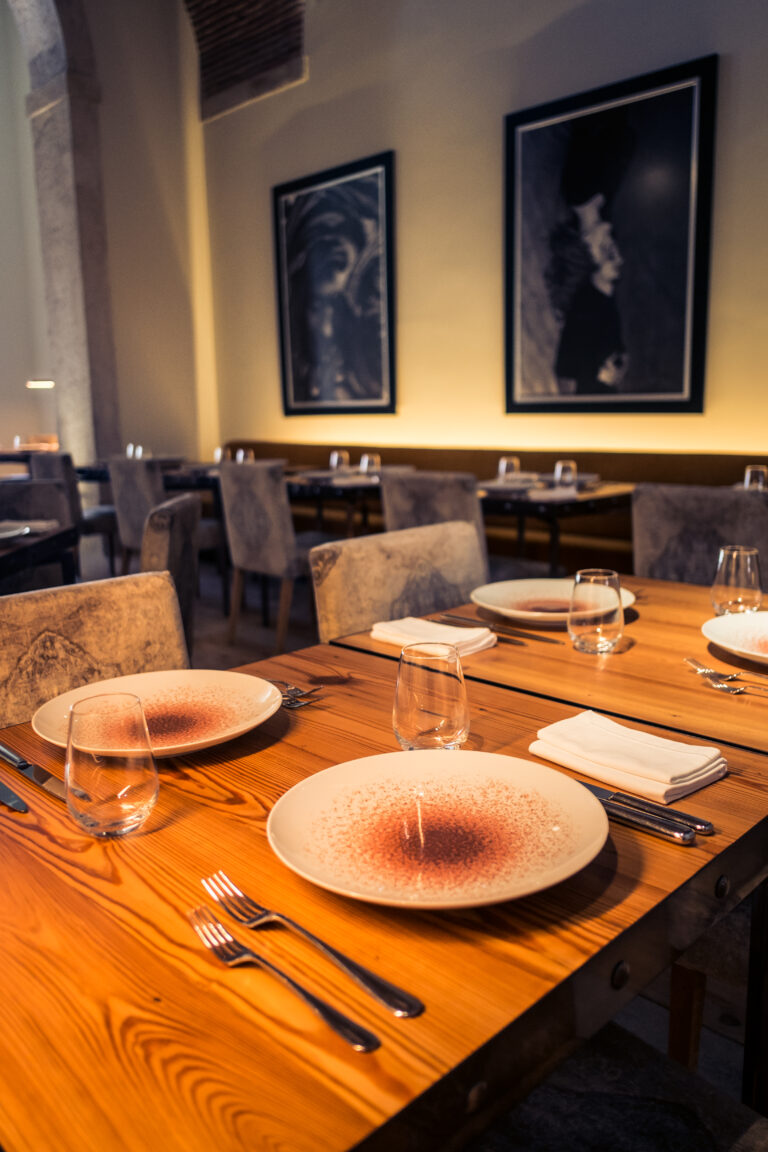Upscale table setting for private dinners