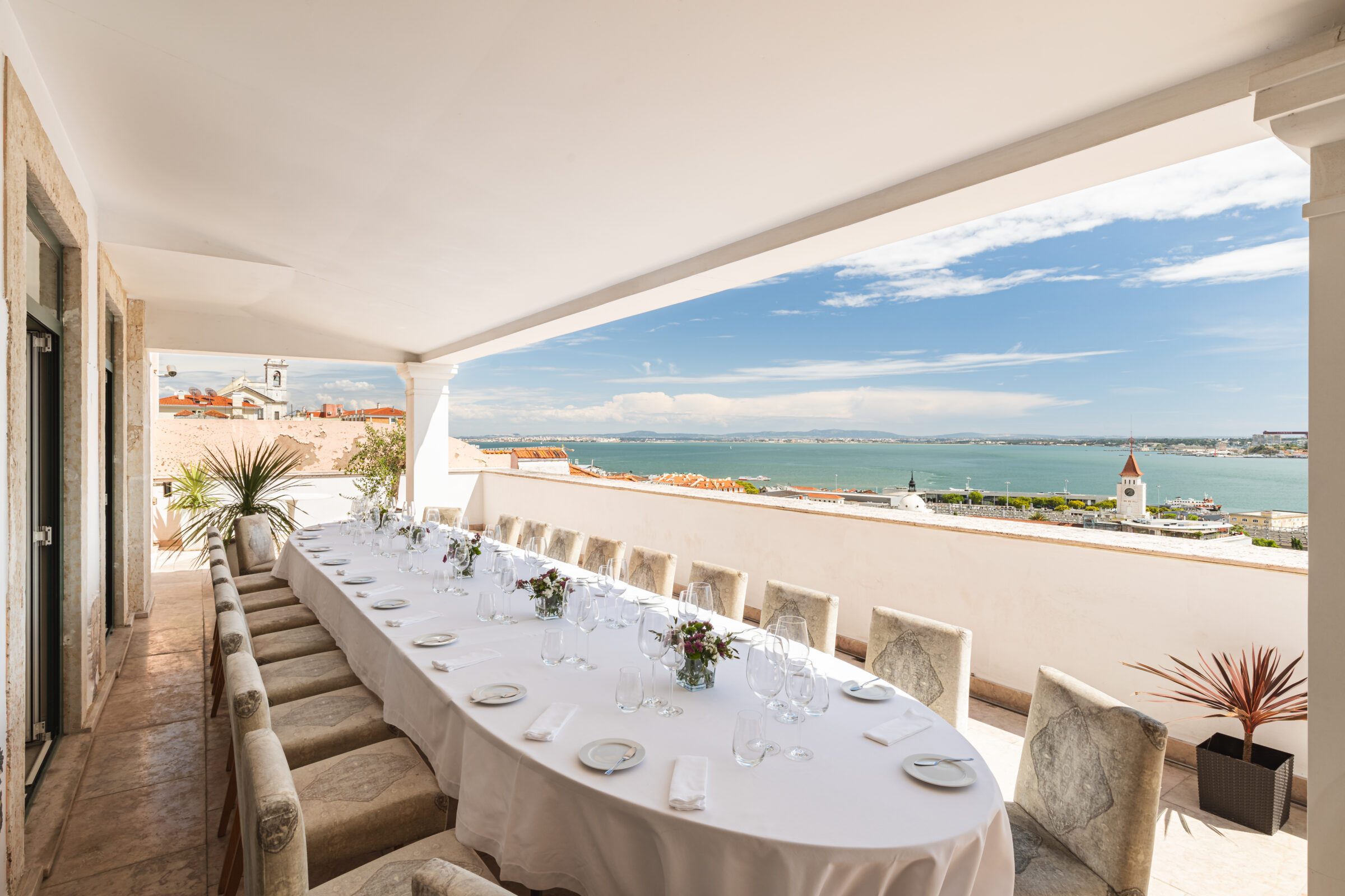 Tagus Balcony - RIVER VIEW_Palacio Verride